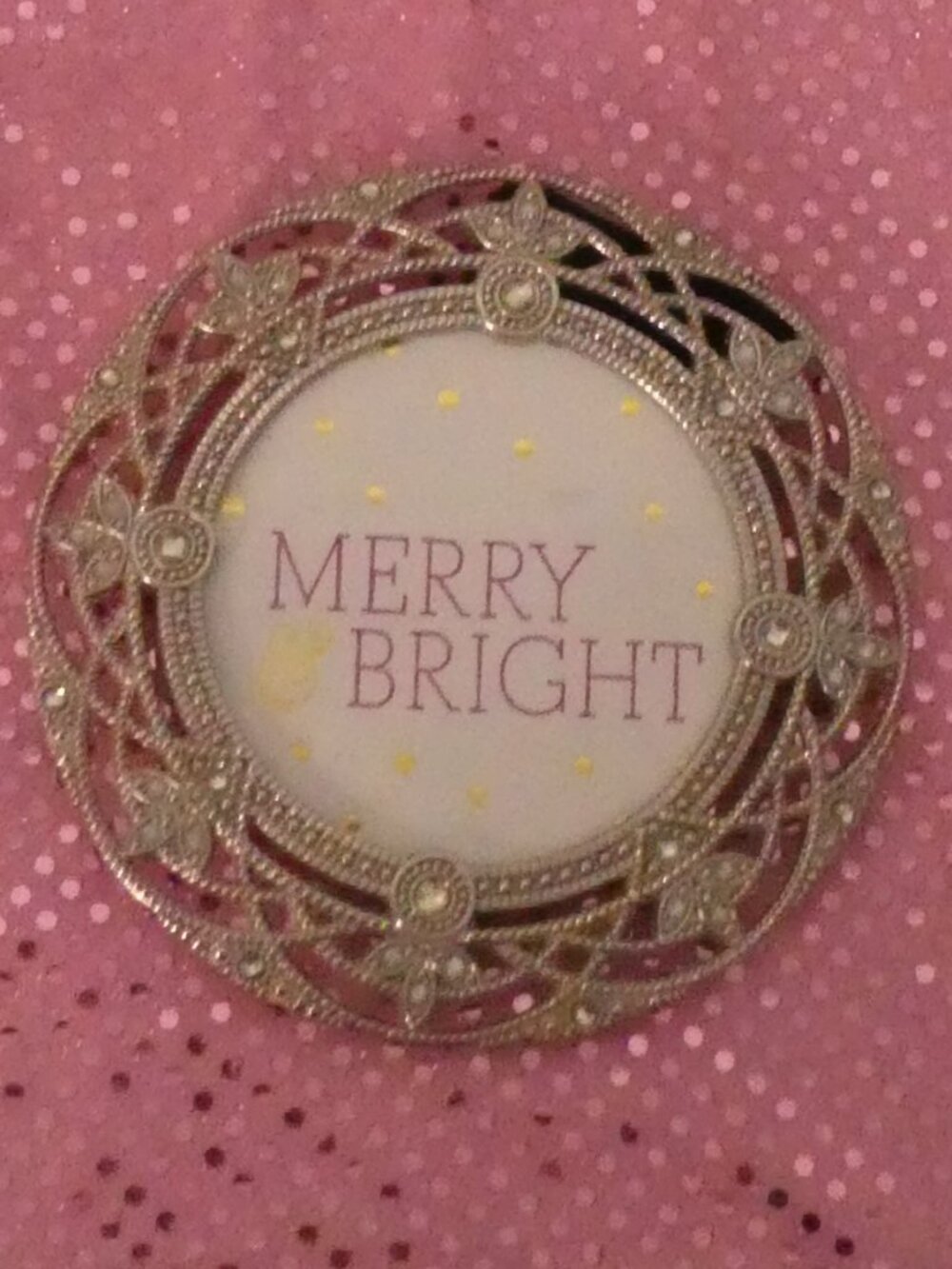 SHEFFIELD HOME Ornate Round Holiday Picture Frame – "Merry & Bright" (4" x 4")